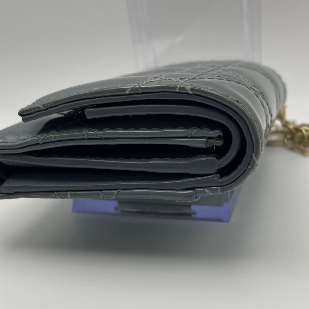 Dior Gray/Blue Quilted Women's Patent Compact Wallet w removable charm - Picture 8 of 16